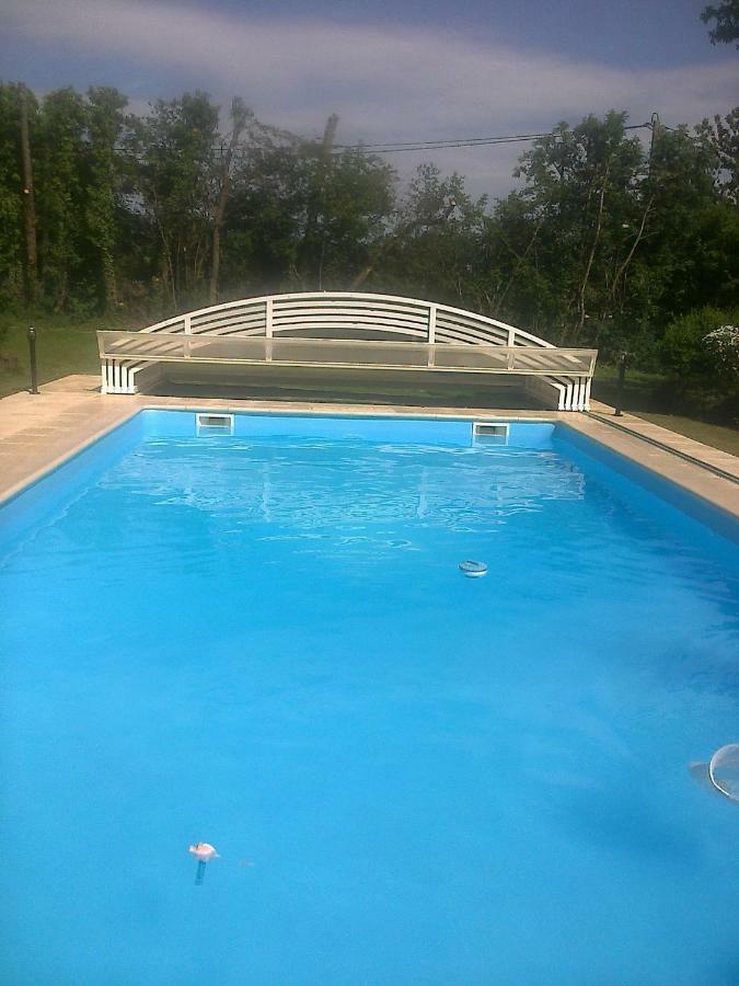 Les Ecureuils Bed & Breakfast Tramoyes Екстериор снимка